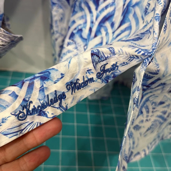 Robert Graham Men's Killimore Long-Sleeve Button-Down Shirt Size Medium - Picture 6 of 8